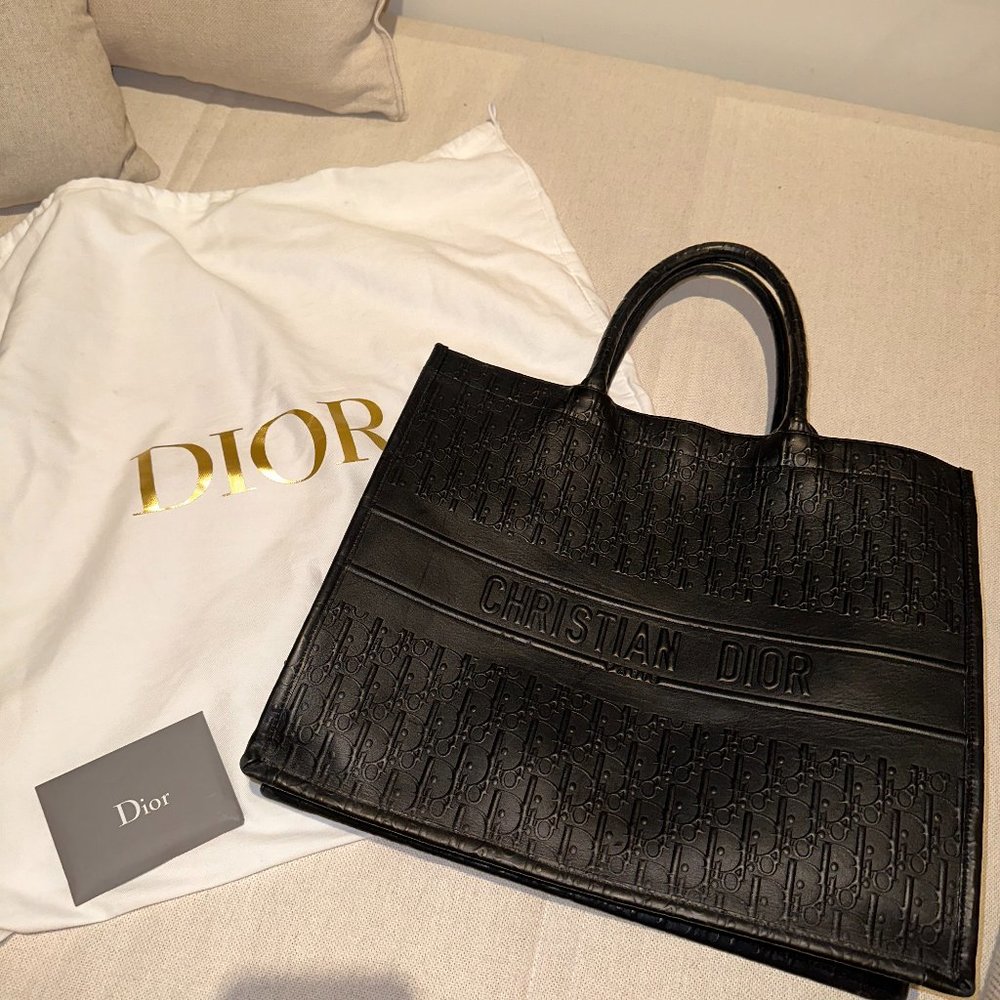 DIOR - LARGE DIOR BOOK TOTE